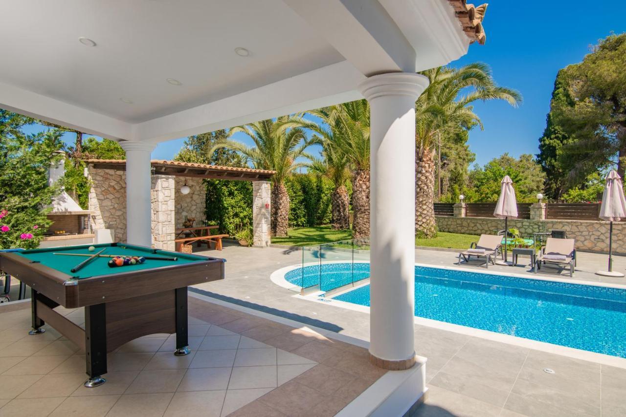 Luxury Villa Vanato & Pool Koukounaria Exterior foto
