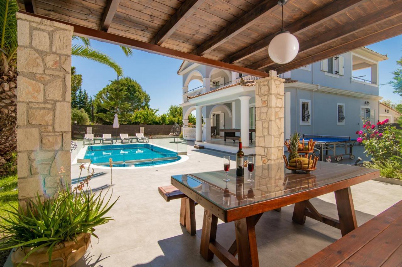 Luxury Villa Vanato & Pool Koukounaria Exterior foto