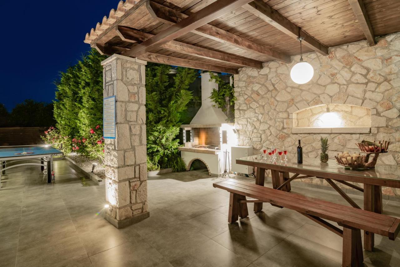 Luxury Villa Vanato & Pool Koukounaria Exterior foto